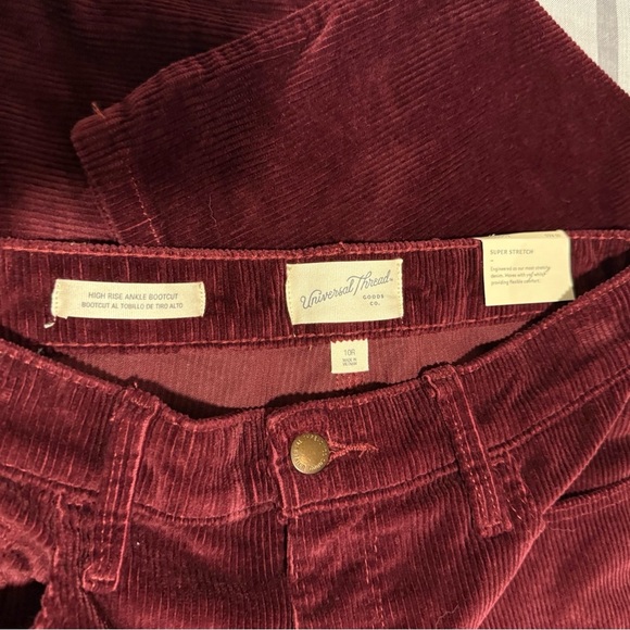 Universal Thread Burgundy Corduroy Pants High Rise Ankle Bootcut Size 10 Retro - Picture 5 of 8